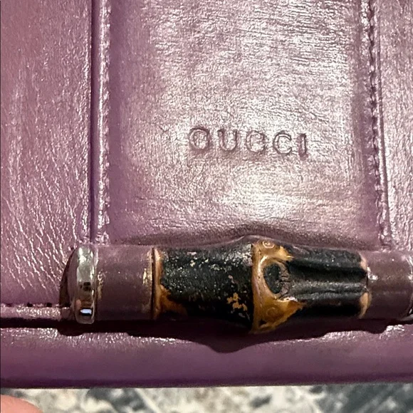 Gucci Purple Leather Zip Wallet with Bamboo Hardware - Picture 4 of 12